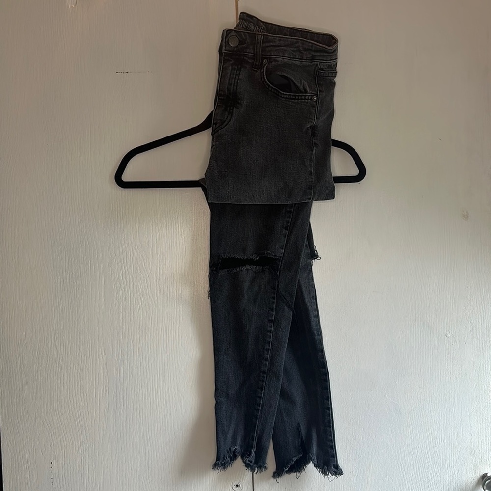 WILD FABLE GREY HIGH RISE DISTRESSED SKINNY JEANS